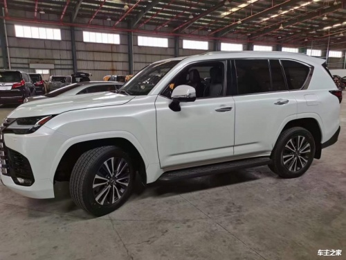 成都远卓名车雷克萨斯GX美版平价销售81万起 欢迎到店试驾
