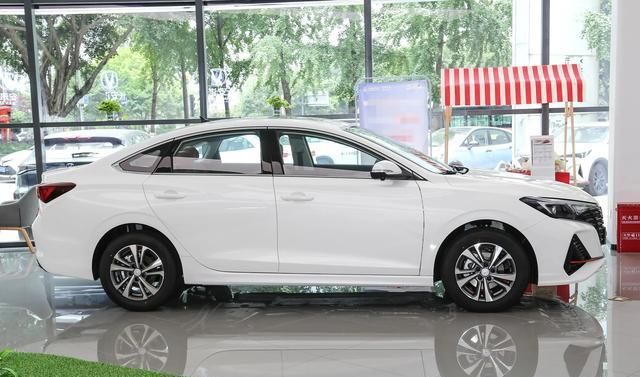 成都长安CS35PLUS优惠1.80万 最低仅售6.99万