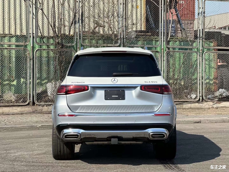 2024款迈巴赫GLS600 展厅现车290万促销