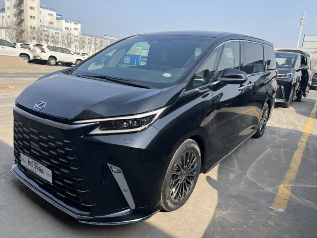2024新款雷克萨斯LM亚洲版价格最高优惠43万 欢迎前来试驾