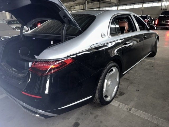 成都奔驰迈巴赫S级团购优惠44万 售全国