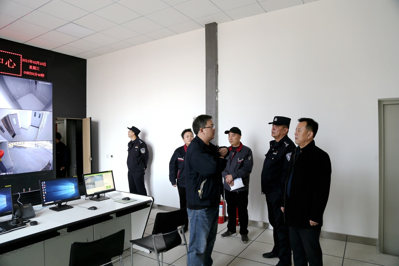 极越已经有返聘员工返岗：准备恢复办公