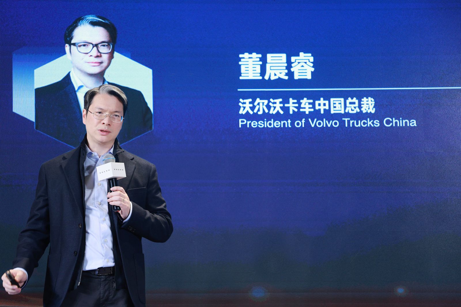 成都小米SU7售价21.59万起 暂无优惠