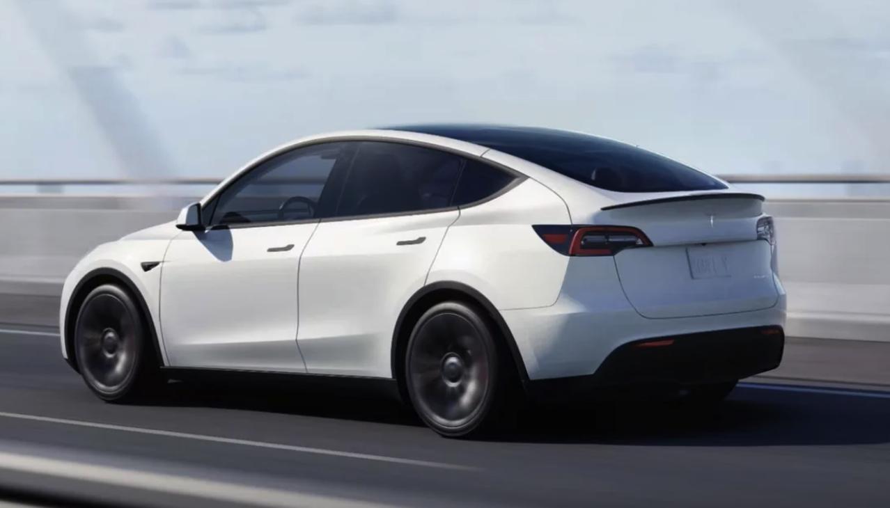 锦江小鹏MONA M03价格最低11.98万起 暂无优惠