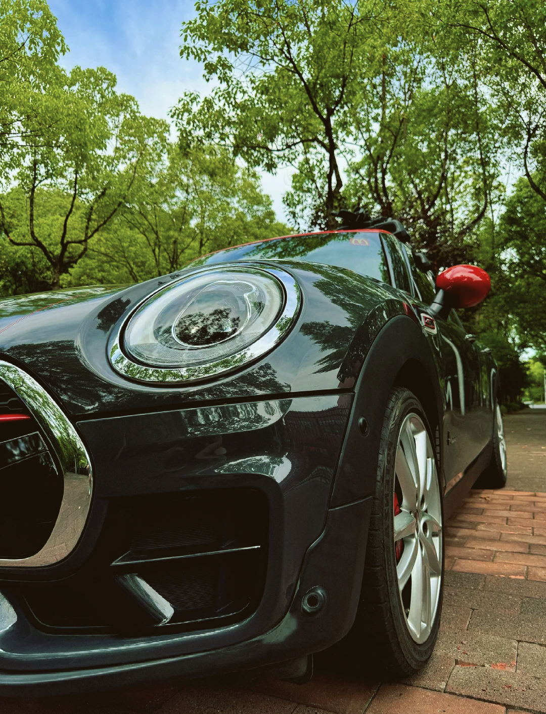 余承东：很多人反对造旅行车 但我坚持要做