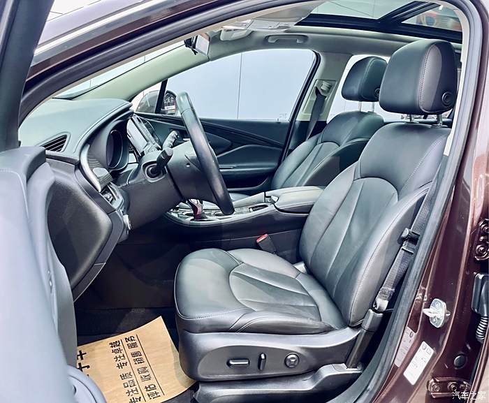最亲民的大厂MPV 五菱星光730内饰官图发布：空间玩出花了