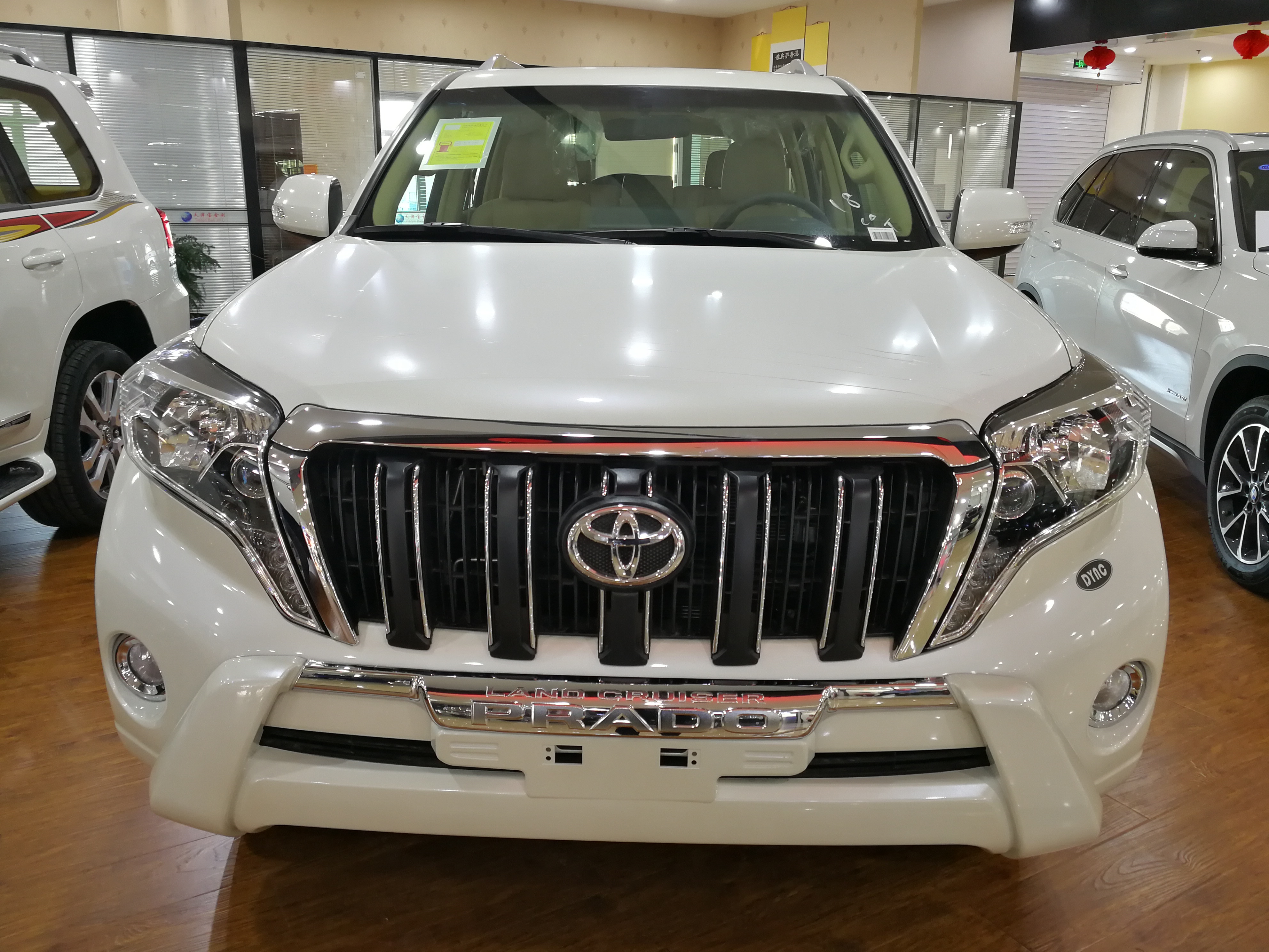 成都平行进口丰田普拉多欧版团购优惠21万 售全国