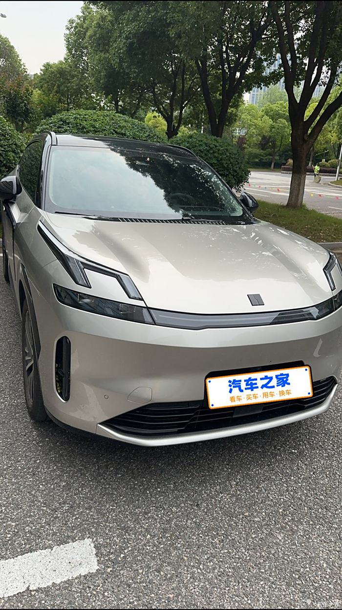 成都领克08新能源报价17.48万起 优惠高达2.40万