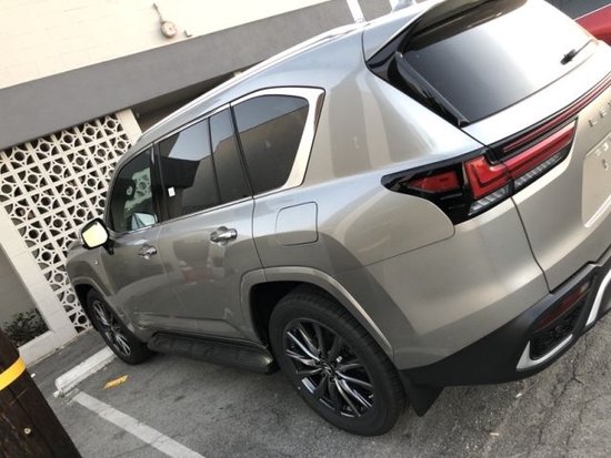 成都平行进口雷克萨斯LX美规版售价145万起 欢迎试乘试驾