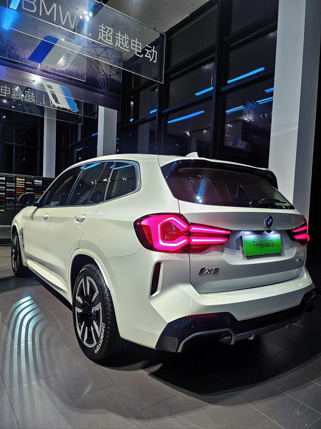 用AI写全新宝马X3解析，我真的差点失业！