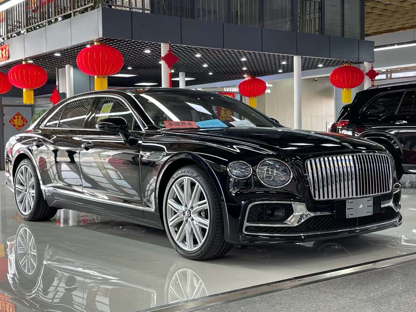 飞驰团购价格279万起 欢迎试乘试驾