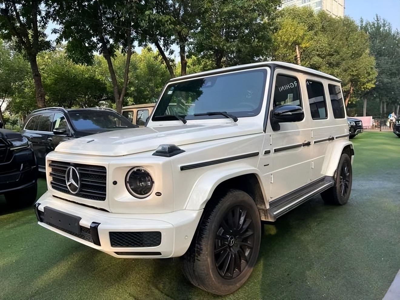 成都奔驰G级美版新款价格优惠69万 欢迎到店试驾