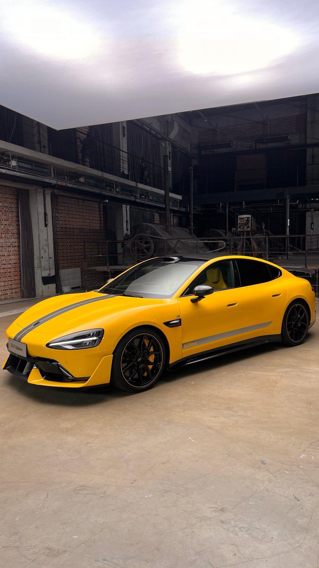 80多万的国产性能车 小米SU7 Ultra新配色曝光：头次见