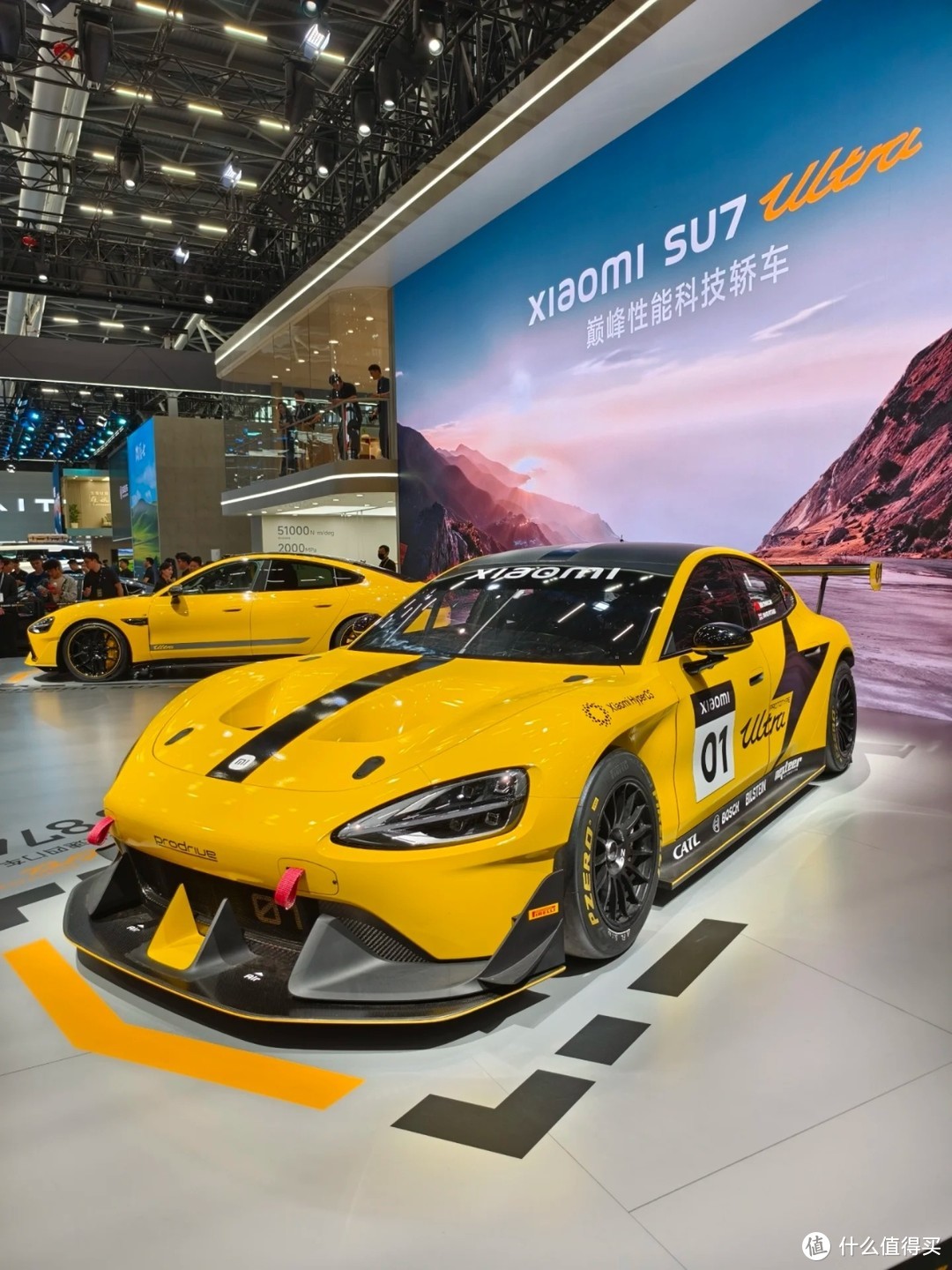 首款跑赢保时捷的中国车 小米SU7 Ultra上市:52.99万