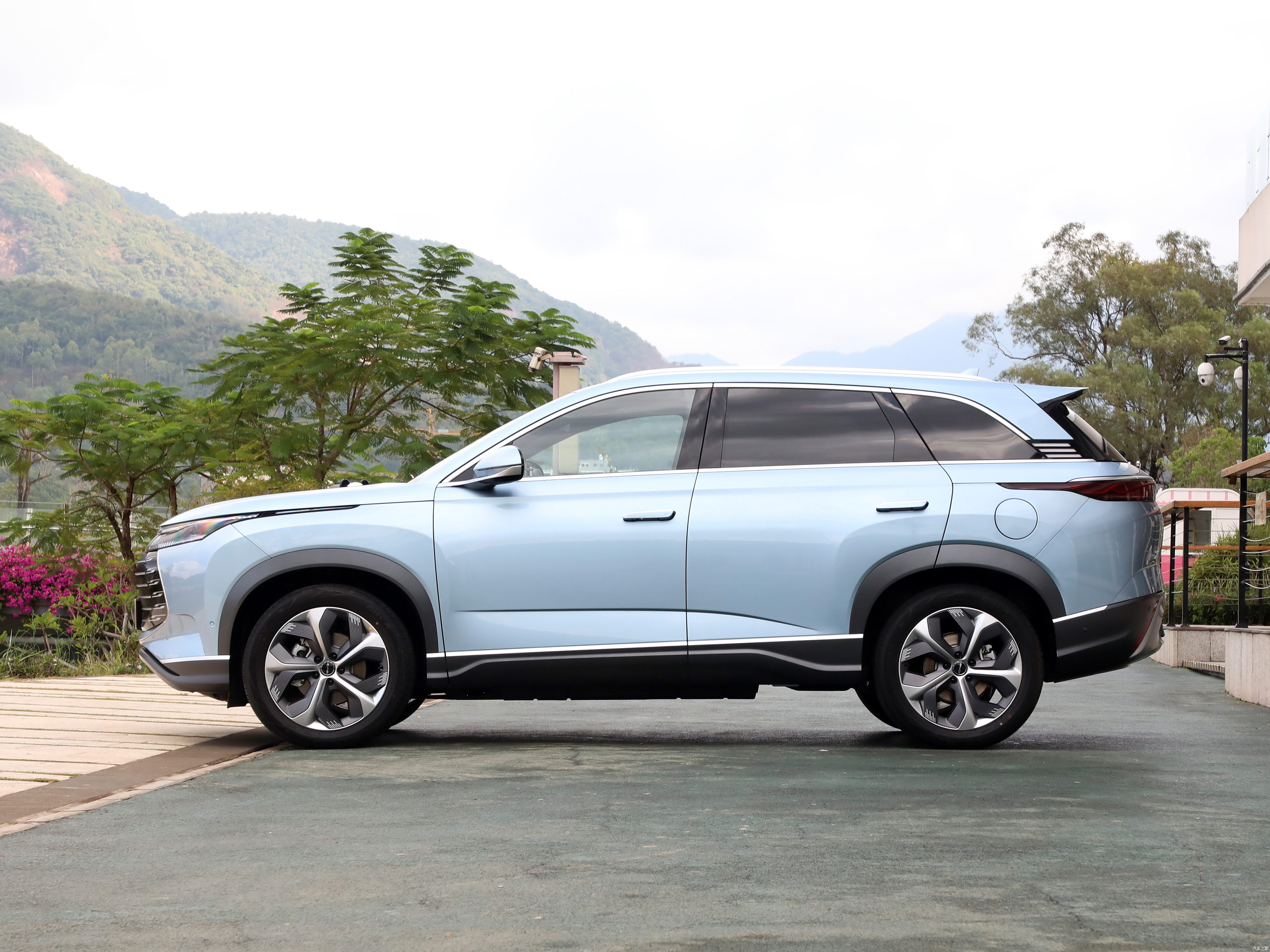 现购添越享73万优惠