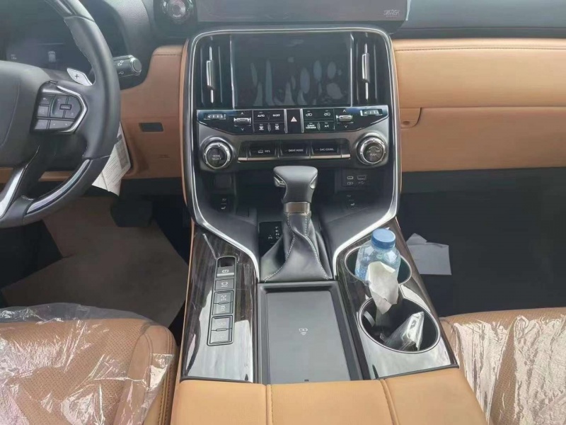 配备后驱漂移模式！但收费... 梅赛德斯-AMG GLC 53系列官图发布