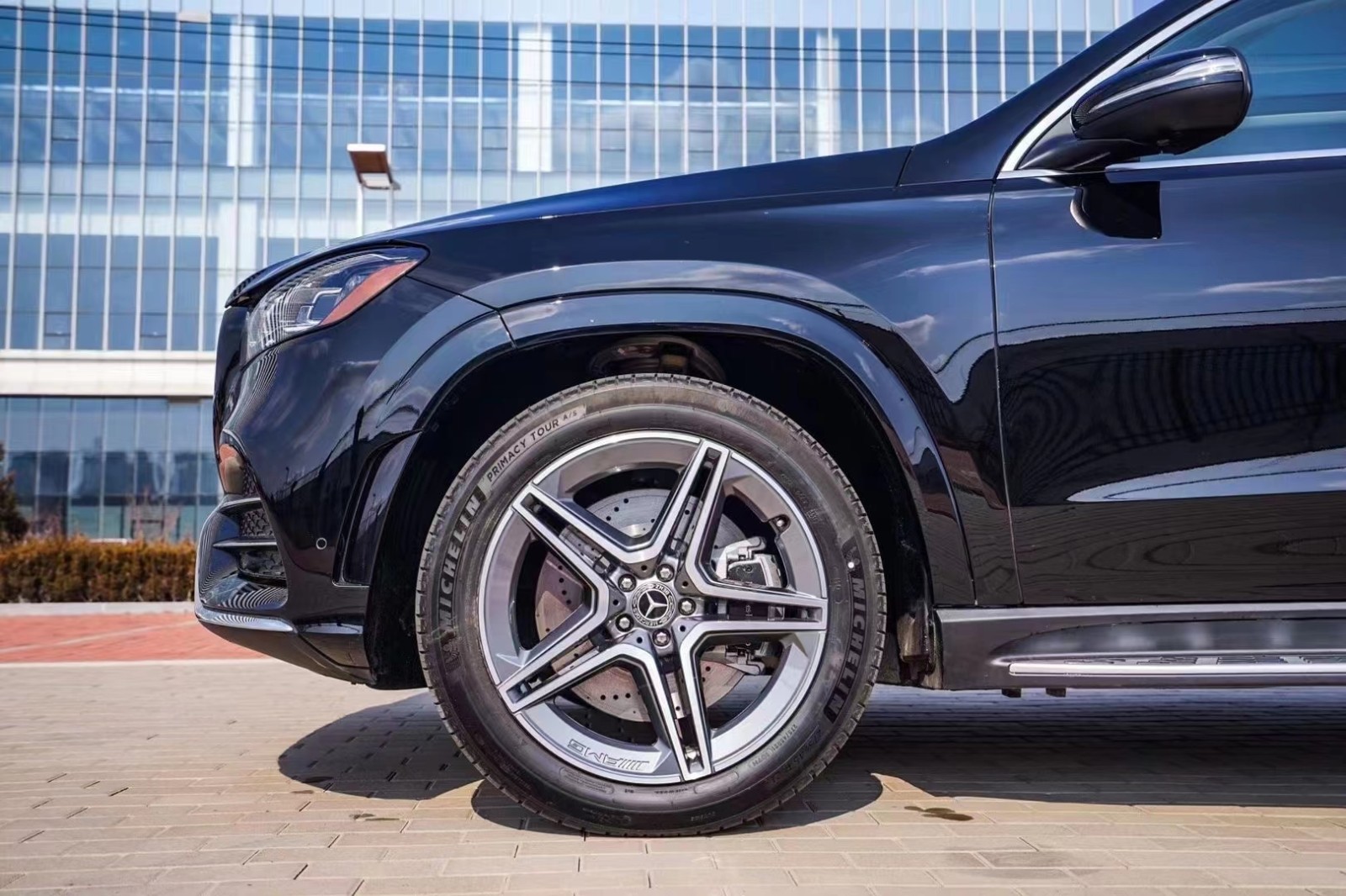 成都奔驰S级加版最新报价151万起 欢迎到店试驾