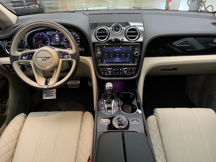 欧盟宣布对中国电动汽车最高加税35.3%：奔驰、宝马等车企发声 行为愚蠢