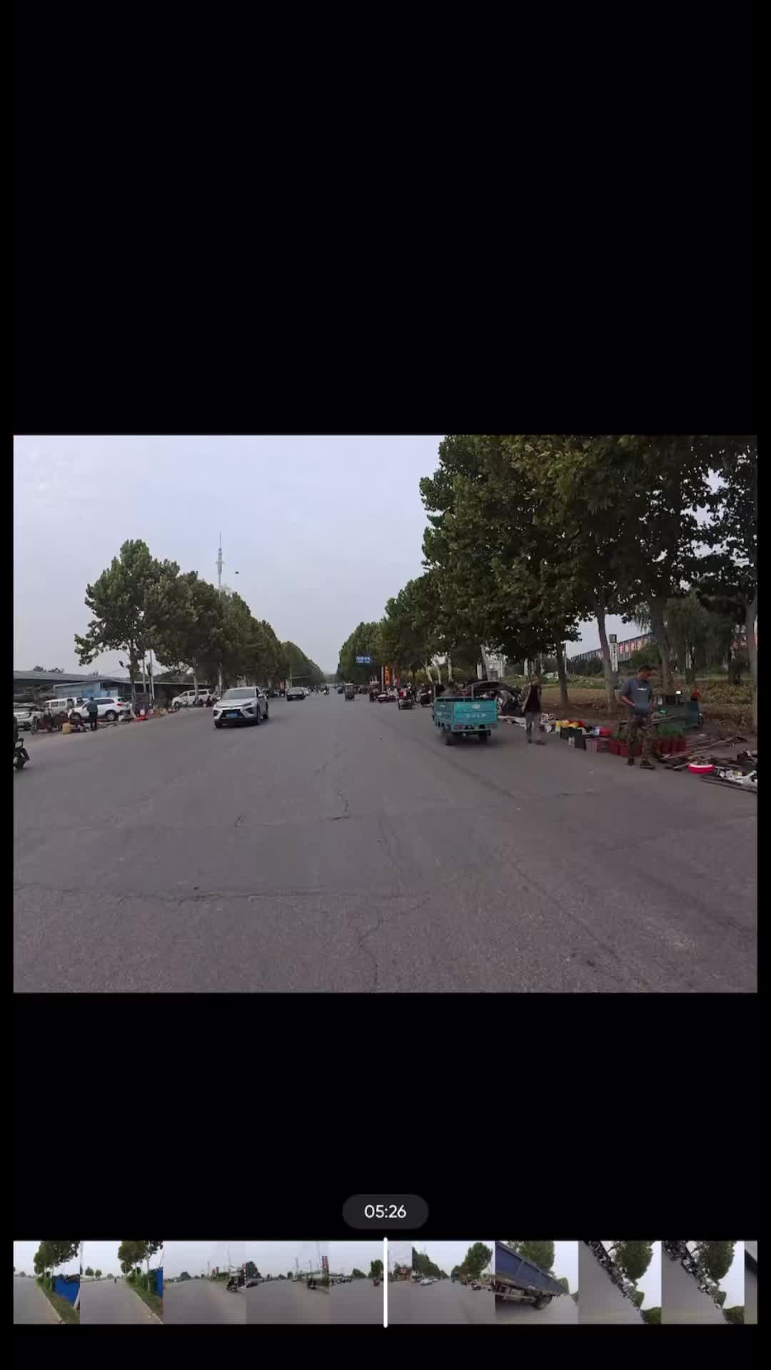 一老头乐逼停火车：驾驶员奇迹生还