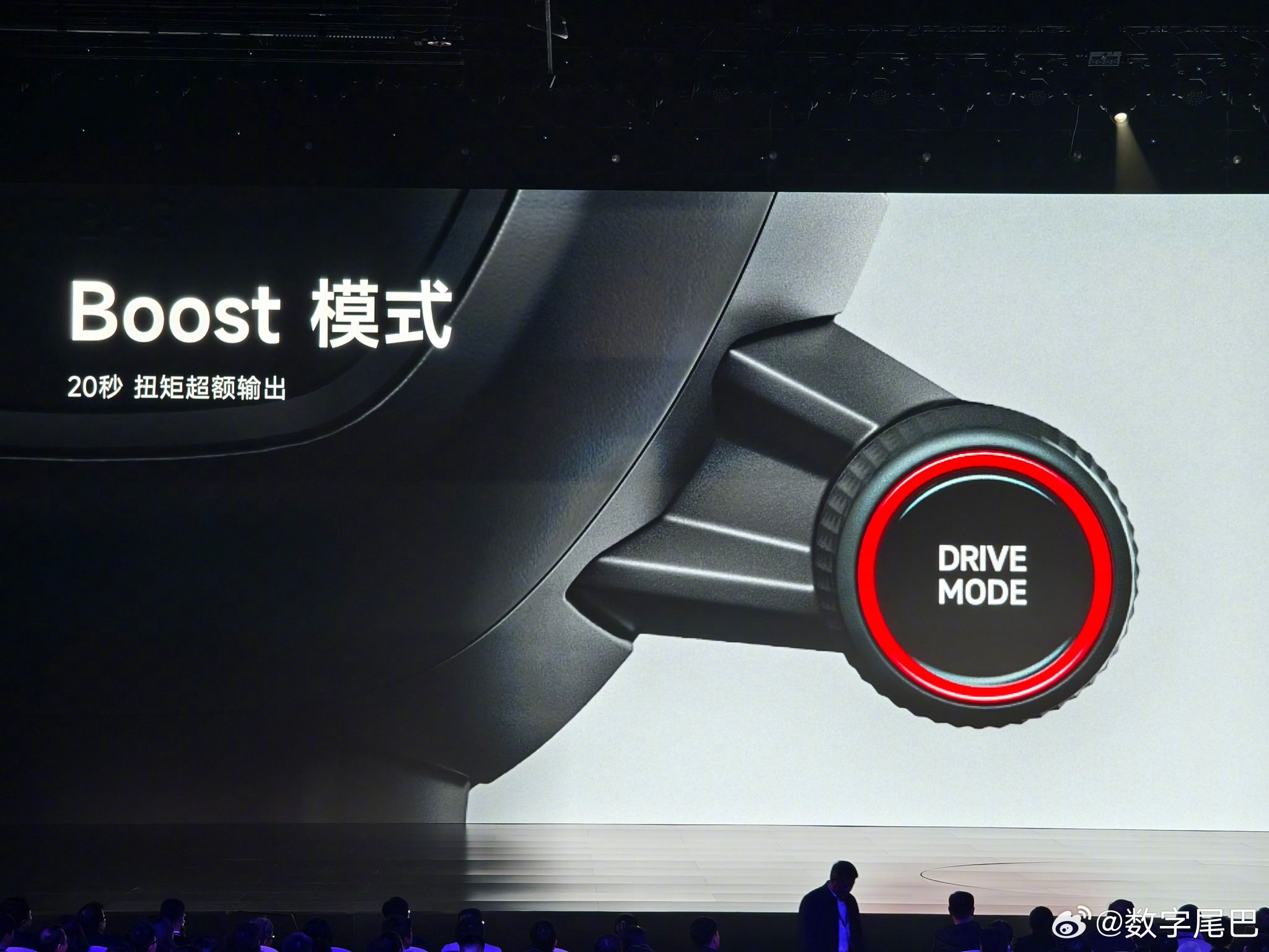 丰田威尔法单车导购 83.9万起步就配7座