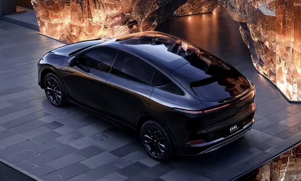 比亚迪×火山引擎：豆包大模型融入DiLink系统，覆盖旗下五大品牌车型