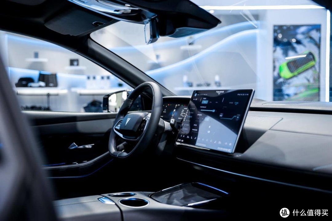 2026款雷克萨斯ES全系仅提供混动与纯电动力