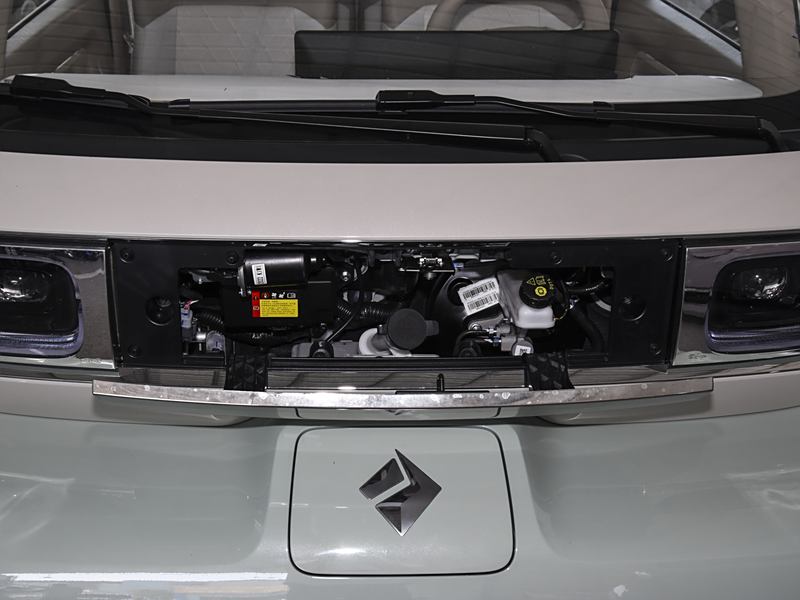 质检员都惊叹的效率！理想连山AI-Brain，让每一颗螺丝都放心