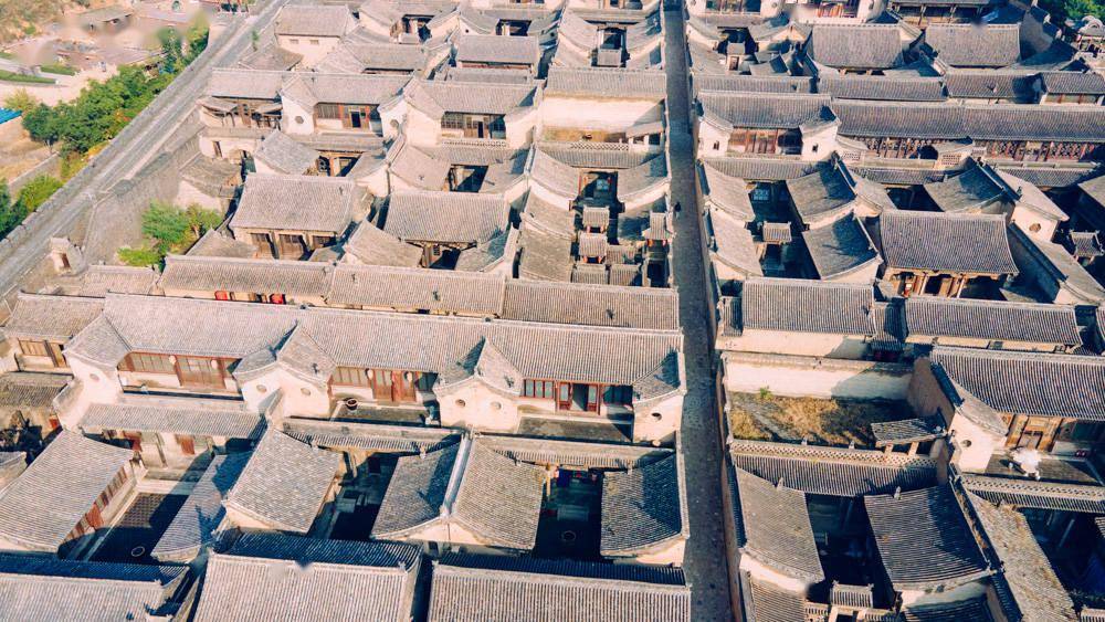 足足2.6公里！震撼航拍中国最长的火车