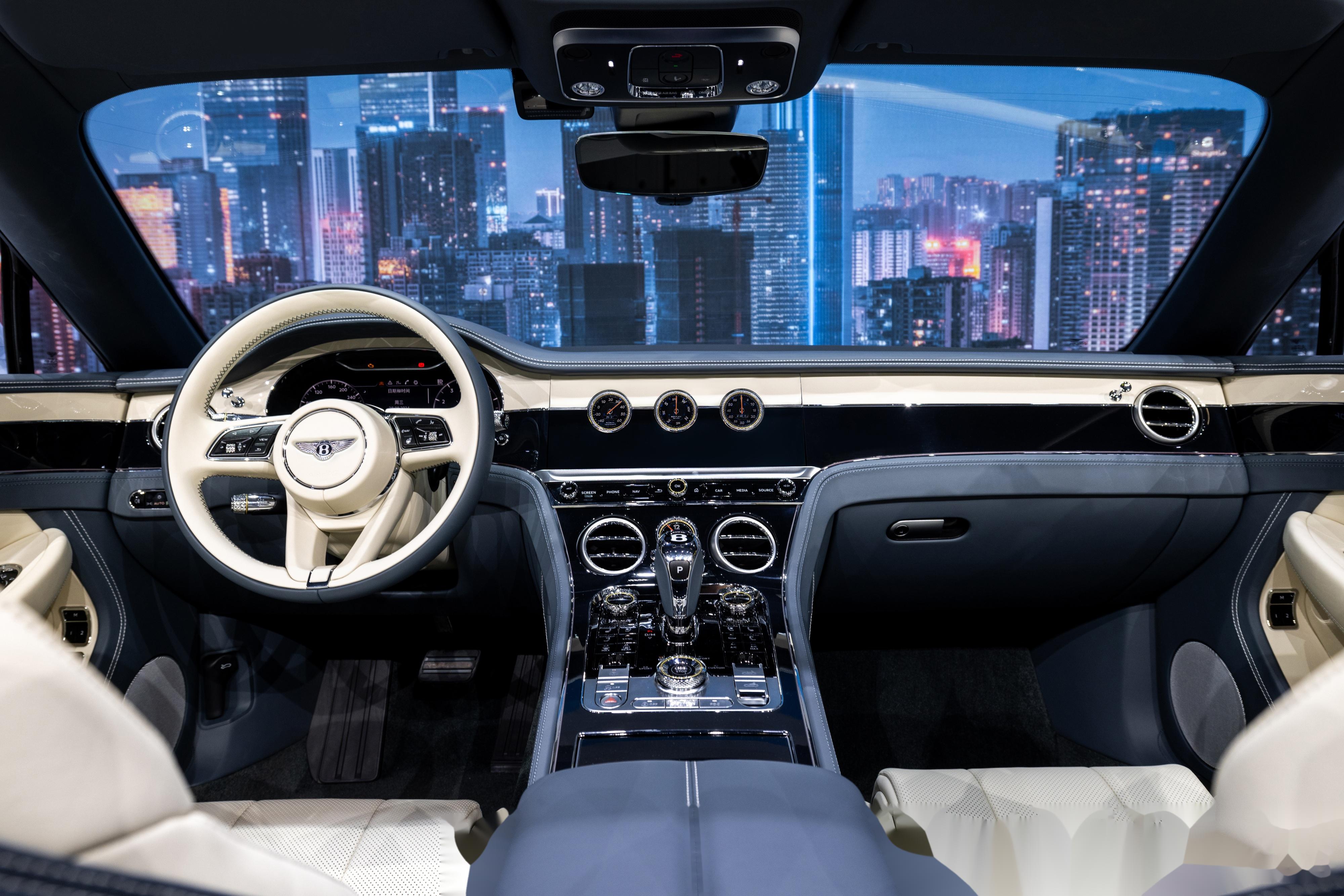 成都凯迪拉克CT6优惠高达10.00万 仅28.99万可入手