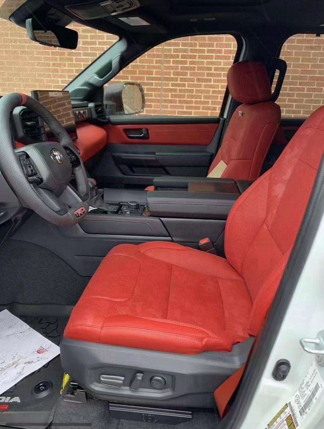 2024款丰田红杉5.7铂金版加版霸气归来 可分期!