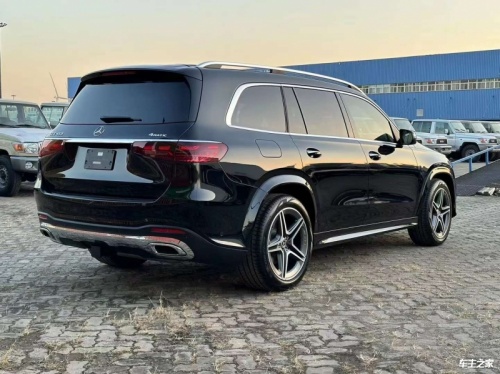 中东版陆地巡洋舰现车报价