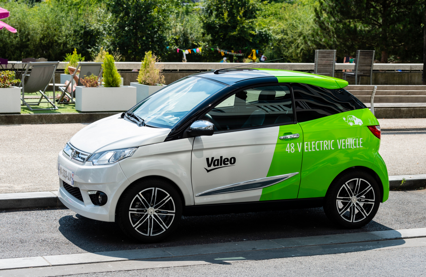 小米为何要自研电池包 雷军：5年前造车时就下决心要把电池做好