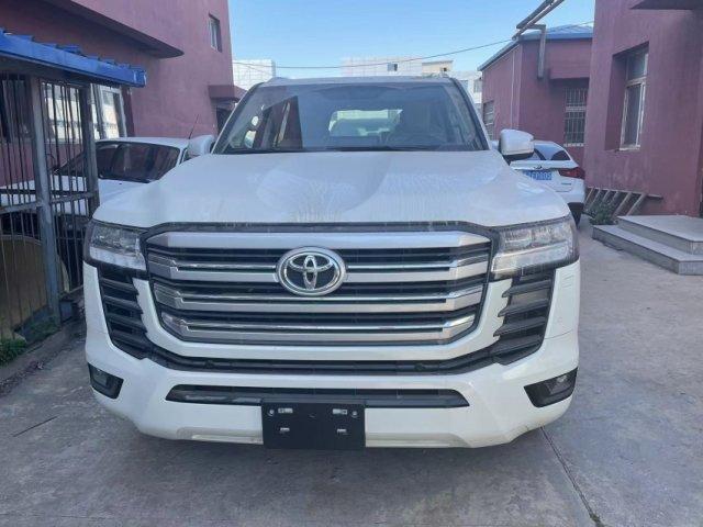 2024款丰田酷路泽LC300最新价现车特惠