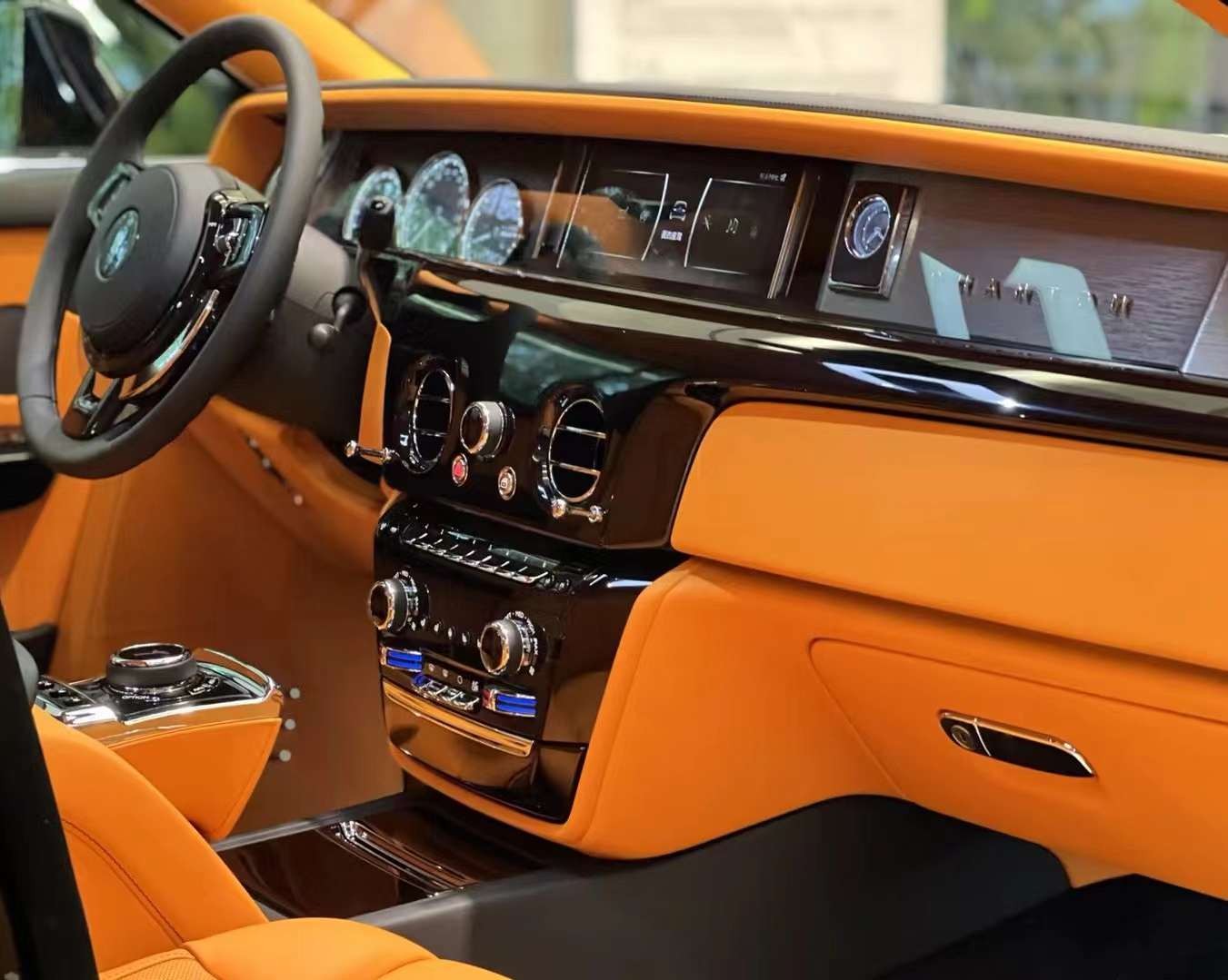 成都Urus价格最高优惠5.4万 售全国