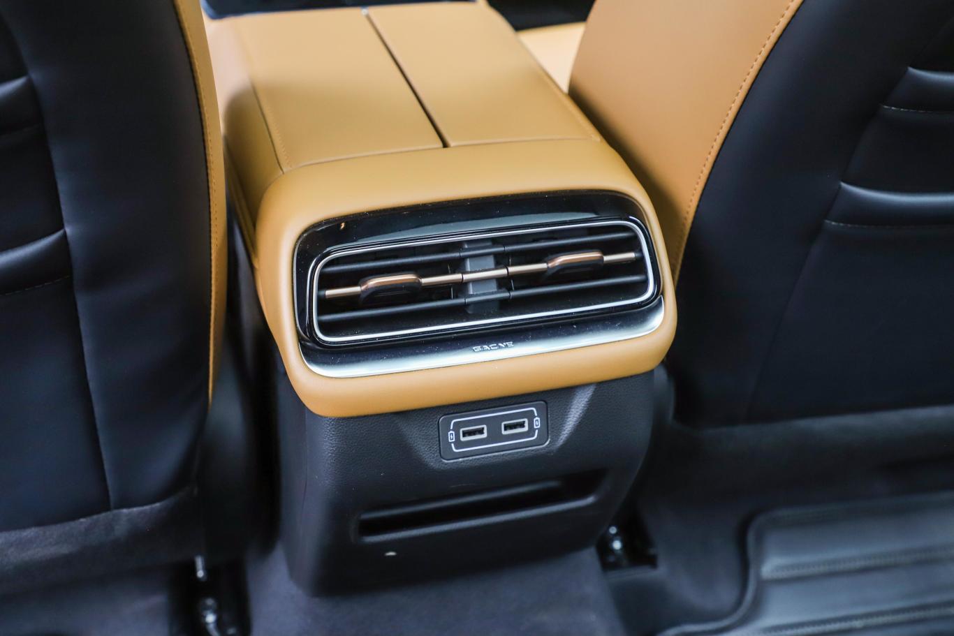 “不安全不配做家庭车”，新一代哈弗H6开启预售