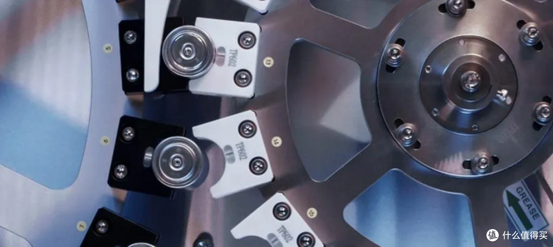 和比亚迪秦L谁更能跑 实测混动老大哥丰田凯美瑞：结果大跌眼镜