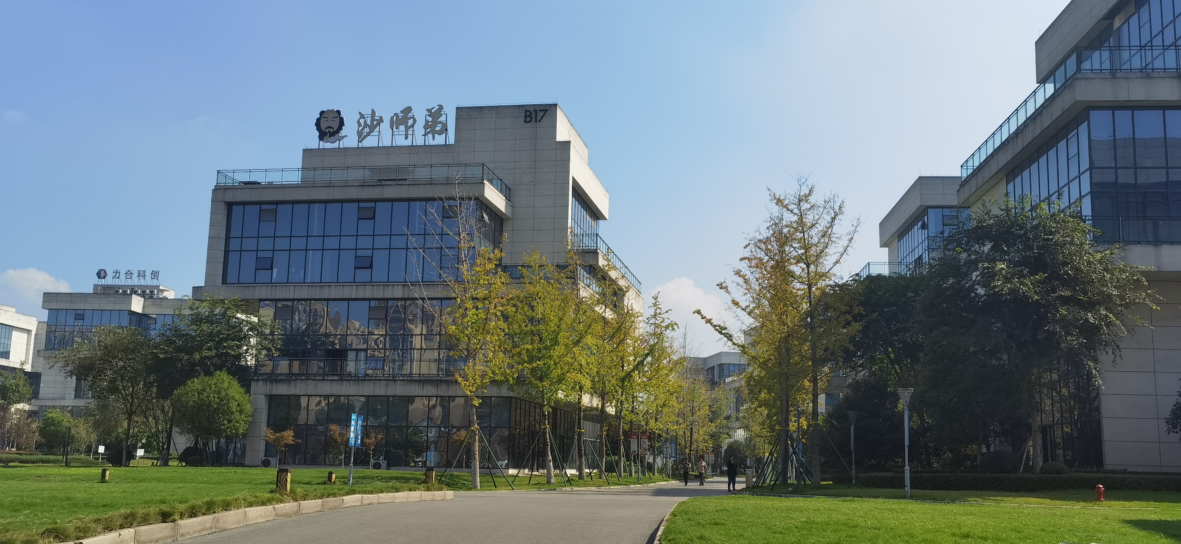 广汽埃安第二代AION V内饰公开,7月上市、剑指全球